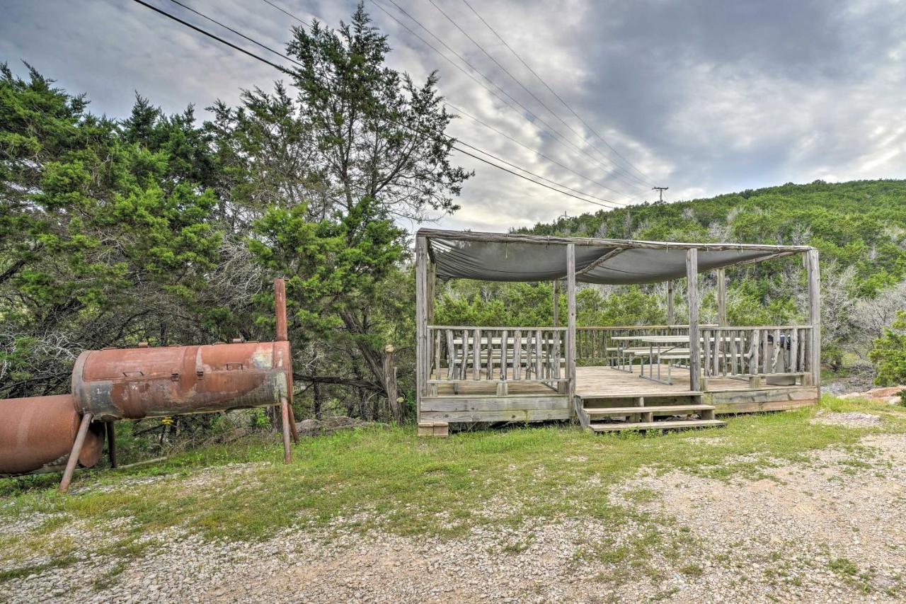 Cozy Davis Cabin With Deck - Nestled By Honey Creek! Exterior photo